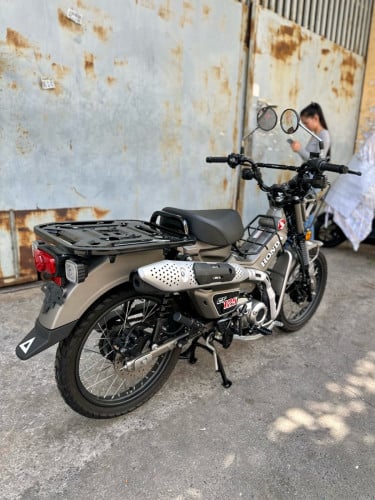 Honda CT125 ជប៉ុនឆ្នាំ2024 ក្រដាស់ពន្ធ2ពាន់km