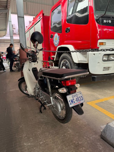 HONDA CUB 600$ , 50cc , 2010 , Japan have lD card
