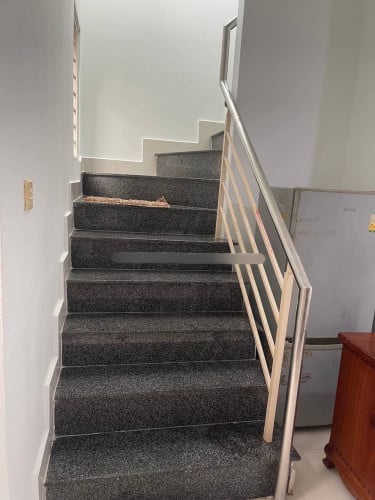 House for rent (good for living)