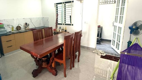 House for rent (good for living)