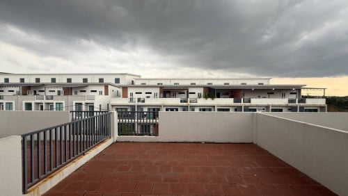 House for rent (good for living)