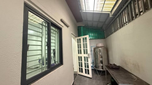 House for rent (good for living)