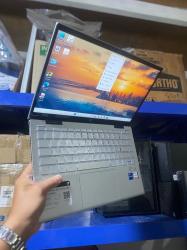 HP Pavilion x360 Touch Screen 12 generation Core i7 Ram 16GB SSD 512GB Screen 14 inch New99%