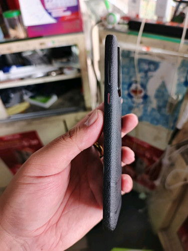 Huawei p40 សំណុំ china version ram8 128g នៅស្អាត 97 98%