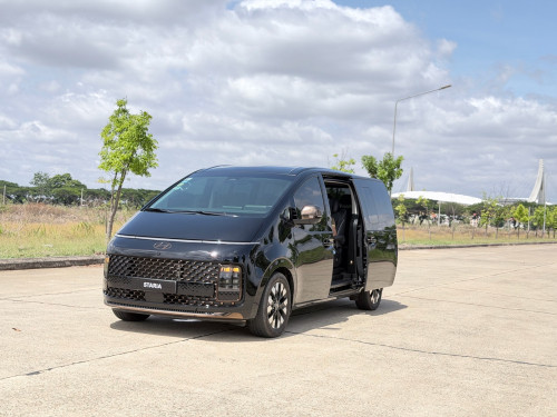 Hyundai Staria lounge