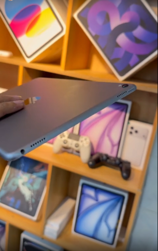 I pad pro9.7 128g wifi only 120$