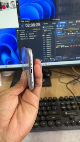 iPhone 11 64G អេក្រង់ Gx ថ្ម100%