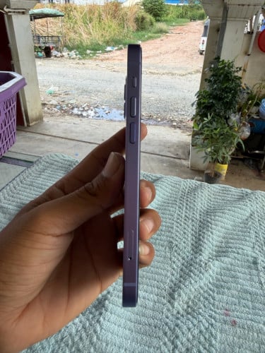 IPhone 12 128GB សណុំហ្សុីនទាំងអស់​ តួ​ស្អាត​ខ្ចី99%