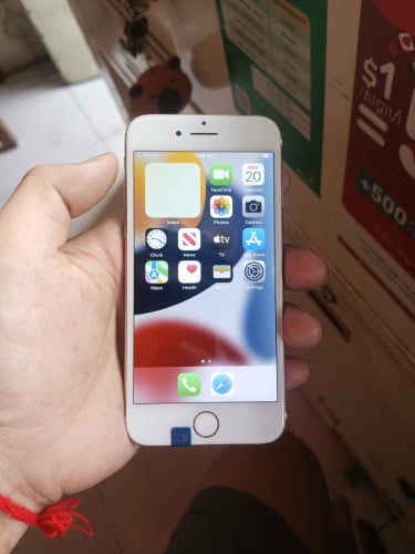 Iphone7(មេម៉ូរី32G)លក់នៅសានុំទាំងអស់ចង់បានឆាតមក📢😘