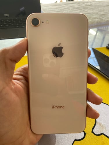 iphone8 ធានា100%អេក្រង់សុីន​ មានស្គេន