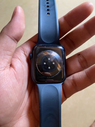 Iwatch zin series 7 45mm ត្រូវទឹកបាន