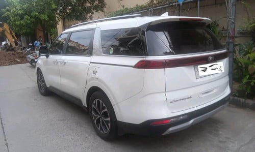 Kia camvival 2021 full options ឡានម្ចាស់ដើម2CD