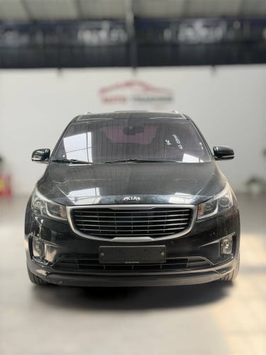 Kia Carnival 11កៅអី ម៉ាស៊ូត 2016