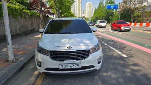 Kia carnival 2015 ក្នុងលឿង អូតូទ្វា2
