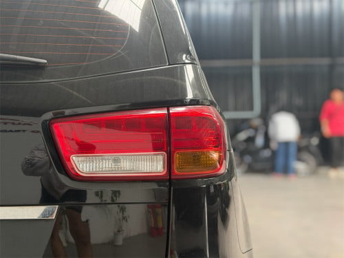 KIA CARNIVAL 2016