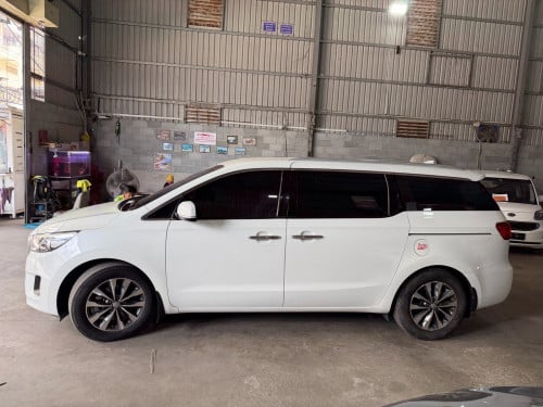 Kia Carnival 2017 Full Option