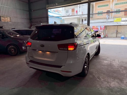 Kia Carnival 2017 Full Option