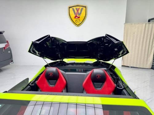 Lamborghini huracan spyder