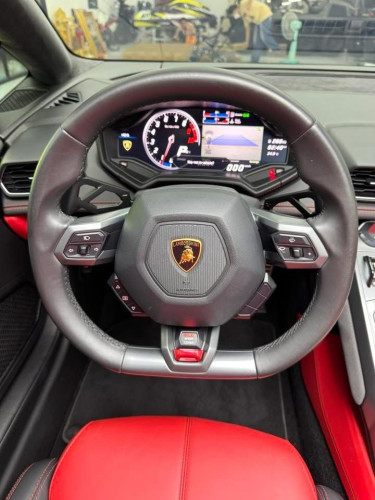 Lamborghini huracan spyder