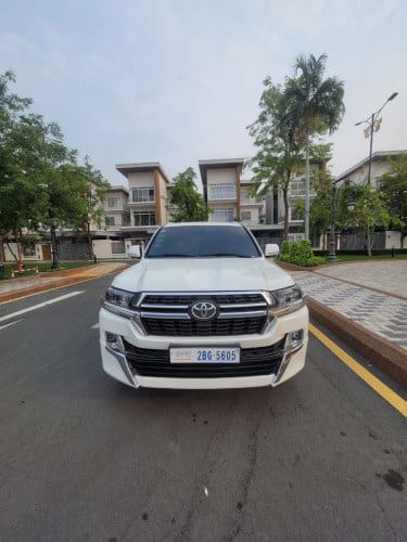 Land Cruiser 09 upgraded 021