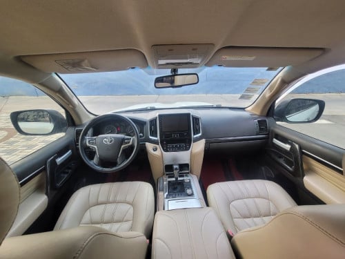 Land Cruiser 09 upgraded 021