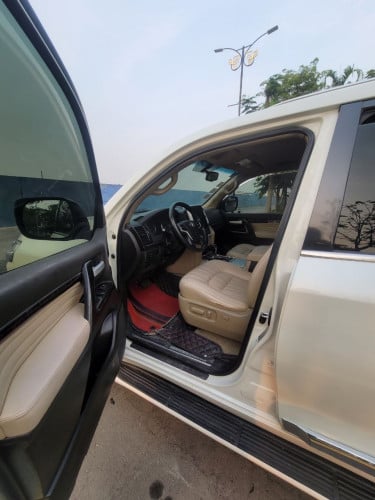 Land Cruiser 09 upgraded 021
