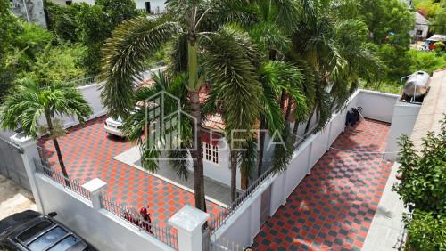 Land for sale urgent 4040sqm (Good for build a condo, apartment for rent, hotel, building)