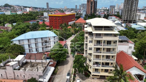 Land for sale urgent 4040sqm (Good for build a condo, apartment for rent, hotel, building)