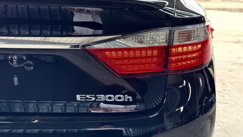 LEXUS ES300H Full Premium ឆ្នាំ 2013 ពណ៍ខ្មៅ ក្នុងលឿង