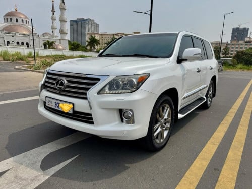 Lexus Lx 570 full option year 2013 👉ម្ចាស់ដើមទិញថ្មីខ្លាញ់គោពី អាមេរិច កម្រមាន