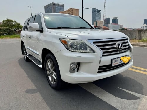 Lexus Lx 570 full option year 2013 👉ម្ចាស់ដើមទិញថ្មីខ្លាញ់គោពី អាមេរិច កម្រមាន