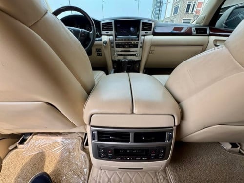 Lexus Lx 570 full option year 2013 👉ម្ចាស់ដើមទិញថ្មីខ្លាញ់គោពី អាមេរិច កម្រមាន