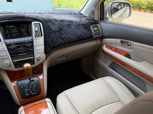 Lexus Rx330 P1 2004 hf 20900$ មានលុយ6000$ដកឡាន ធានាឡានមូល អត់បុក អត់ច្រេះ
