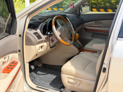 Lexus Rx330 P1 2004 hf 20900$ មានលុយ6000$ដកឡាន ធានាឡានមូល អត់បុក អត់ច្រេះ