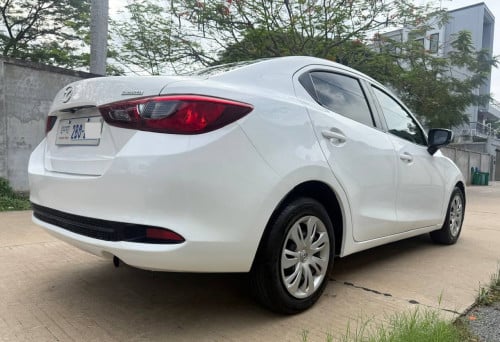 Mazda 2.sedan 2023ម្ចាស់ដើមទី1