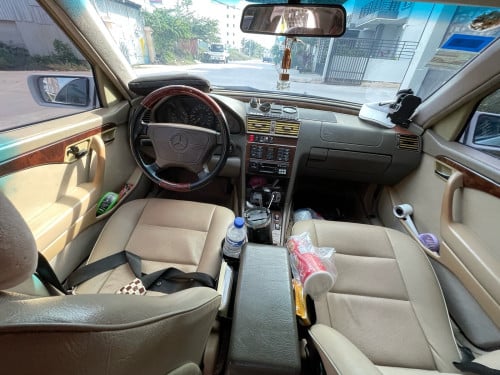 Mecerdes C220