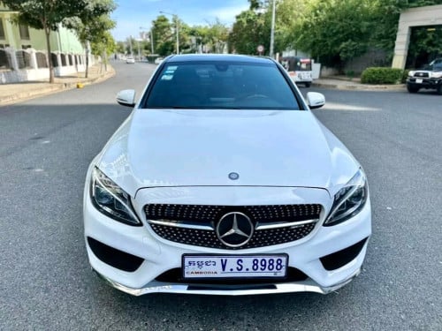 Mercedes Benz c300 2015 AMG អេក្រង់ធំ ឡានថ្នាំនៅ90% តំលៃ 25900$ ចចាត