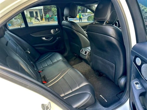 Mercedes Benz c300 2015 AMG អេក្រង់ធំ ឡានថ្នាំនៅ90% តំលៃ 25900$ ចចាត