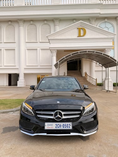 Mercedes C300 luxury up AMG 2015