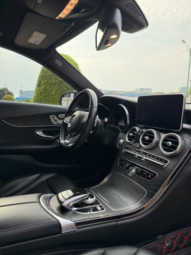 Mercedes C300 luxury up AMG 2015