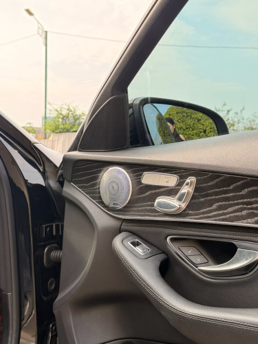 Mercedes C300 luxury up AMG 2015
