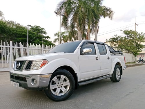 Nissan frontier 07ប៉ុង1ឡានស្អាត
