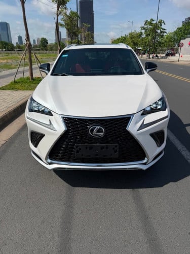 NX200t 2016 ឡេីង​ NX300 F Sport ក្នុងឆឺរី​ ក្រដាសពន្ធ