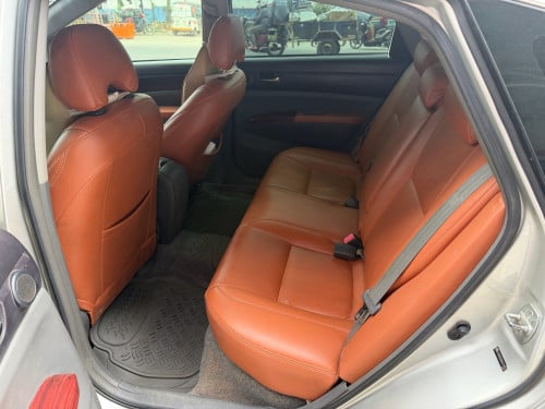 Prius 05 Full