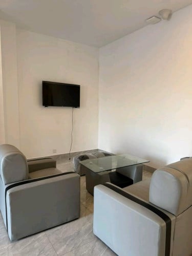 2 Bedrooms Penthouse for rent - $450$/month