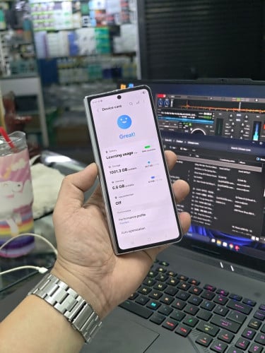 Samsung Galaxy Z Fold 5 Memory ធំណាស់ 1TB ម៉ាសុីនក្រុមហ៊ុន ស្អាត99% សុីម2