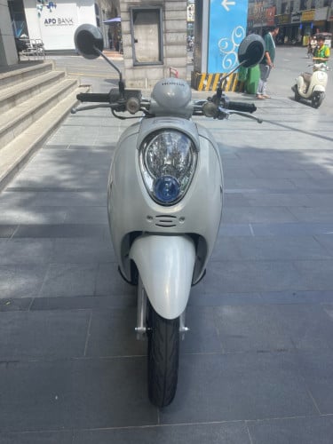 Scoopyi
