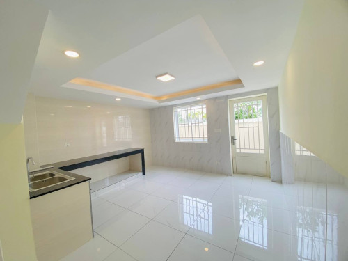 Shop house for sale