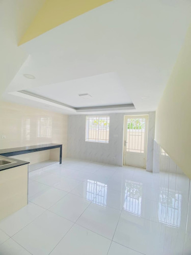 Shop house for sale