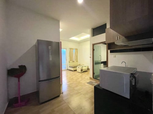 Studio room for rent near the Russian Market